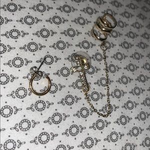 CROSS CUFF CHAIN EARRINGS WITH GOLD HOOP